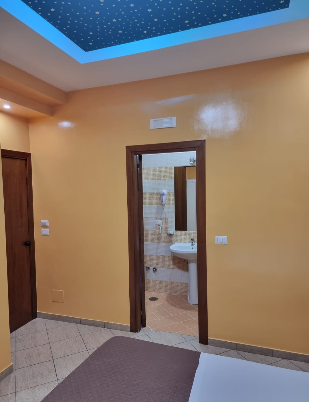 hotel proibito rooms (24)