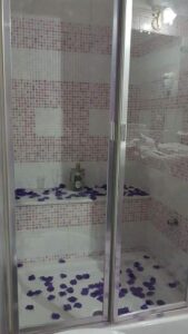 hotel proibito washrooms (4)